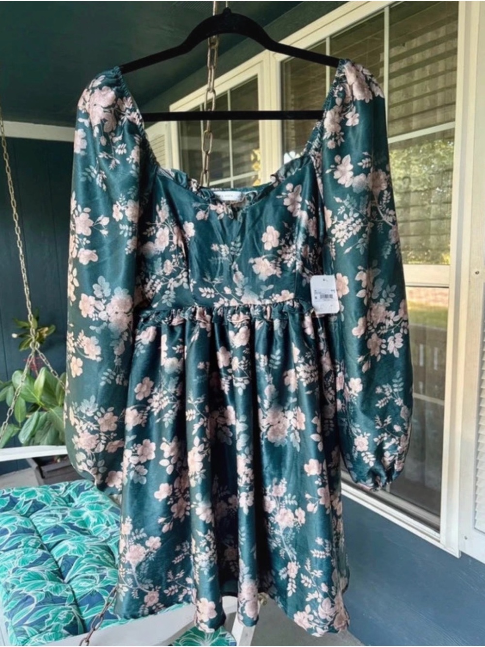 Alter’d State Green Floral Puff-Sleeve Dress NWT